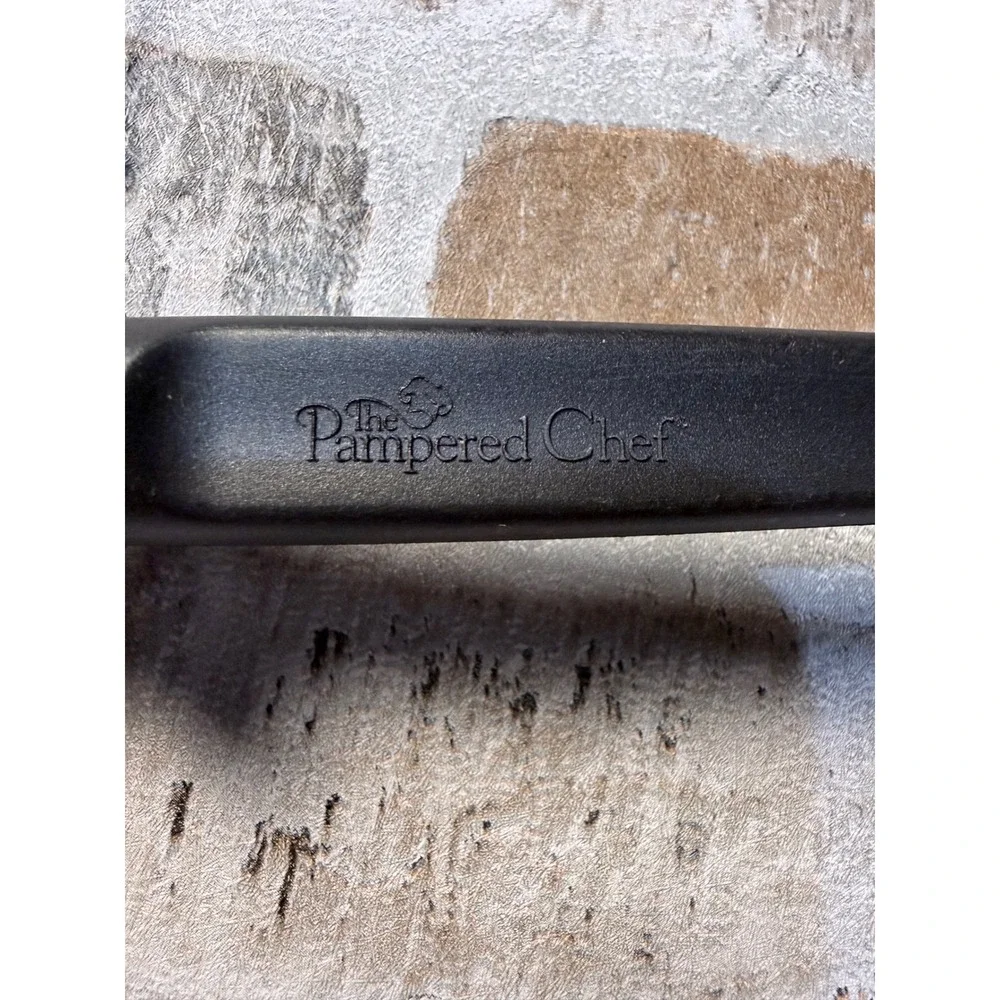 The Pampered Chef Mix N Chop Black Ground Meat Chopper Masher Tool 2583